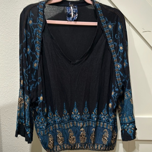 Free People beautiful blouse. Black, turquoise and tan. - Picture 1 of 5